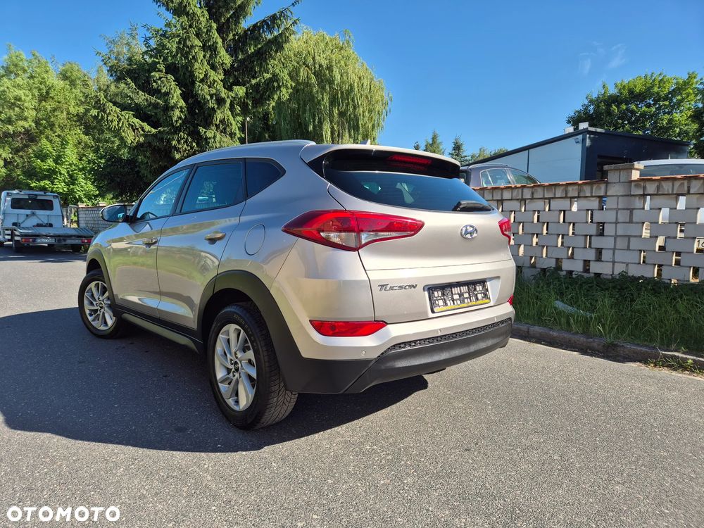 Hyundai Tucson blue 1.6 GDi 2WD Navi - 11
