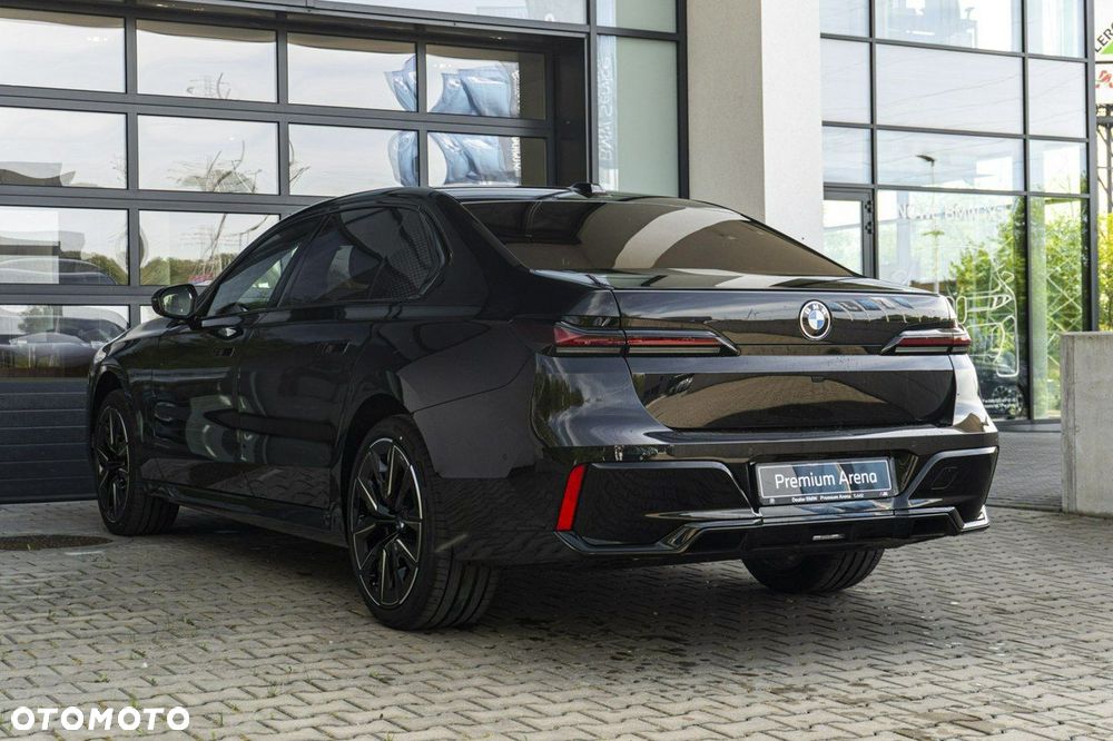 BMW Seria 7 - 8