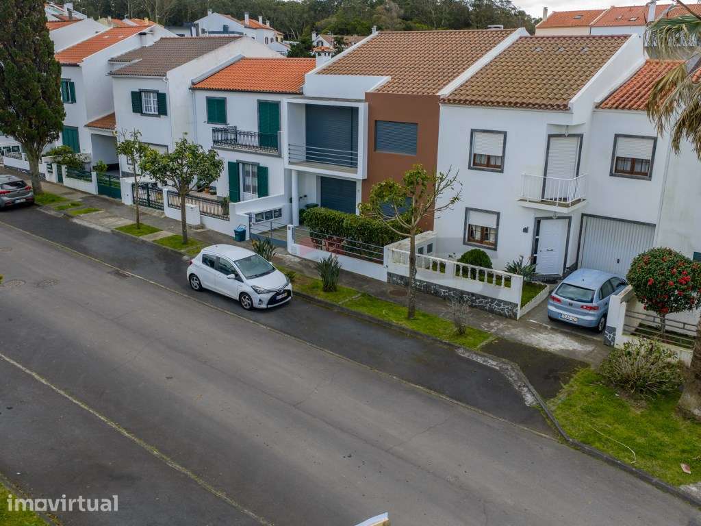 Moradia V3+1 na Urbanização Vila Faia - Conforto e Valorização Gara... - Grande imagem: 2/39