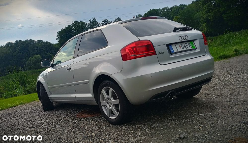 Audi A3 3-drzwiowe 1.6 S line Sportpaket (plus) - 8