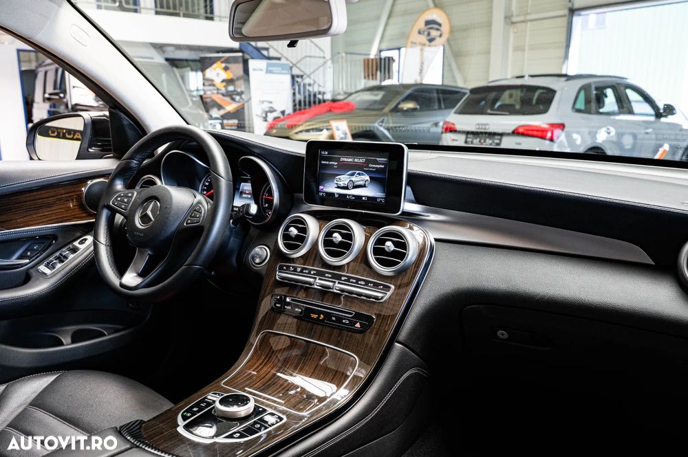 Mercedes-Benz GLC Coupe 220 d 4Matic 9G-TRONIC AMG Line - 27