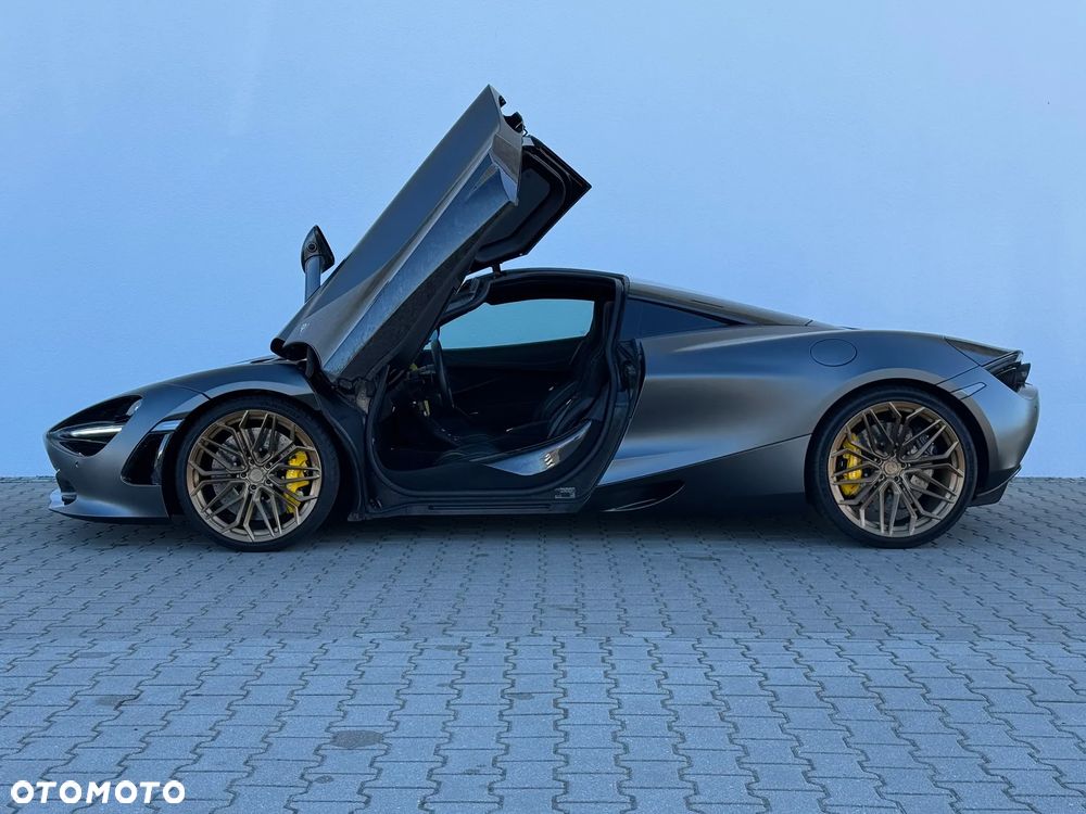 McLaren 720S Coupe - 11