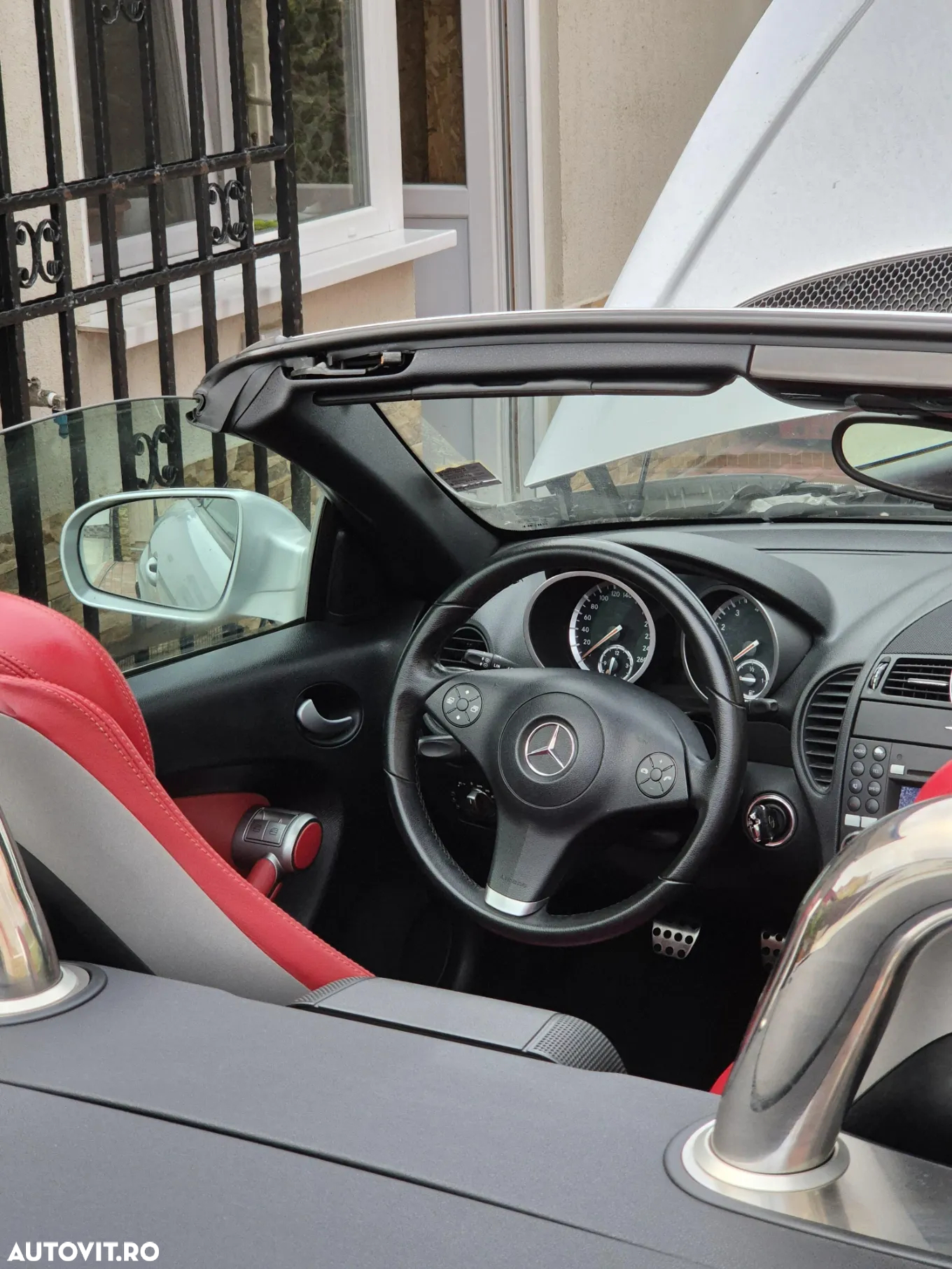 Mercedes-Benz SLK 200 BlueEFFICIENCY Roadster pur - 8