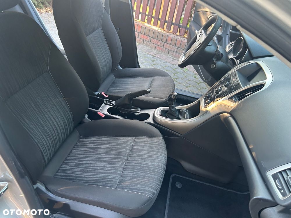 Opel Astra 1.6 Enjoy - 11