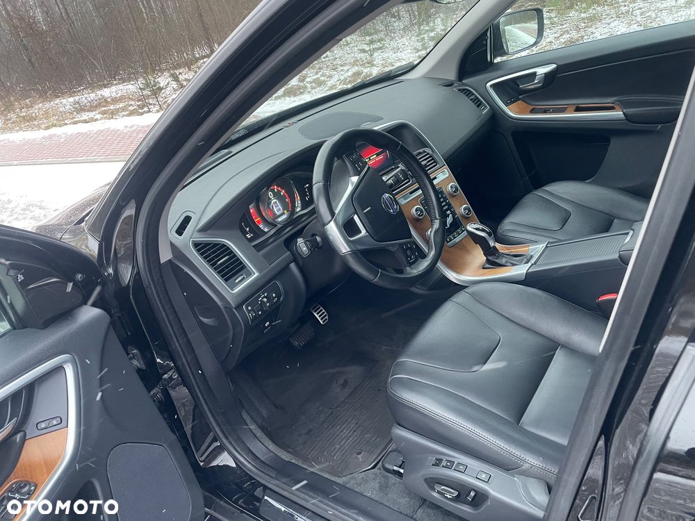 Volvo XC 60 T5 AWD Summum - 14