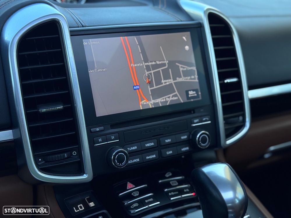 Porsche Cayenne Diesel Platinum Edition - 13
