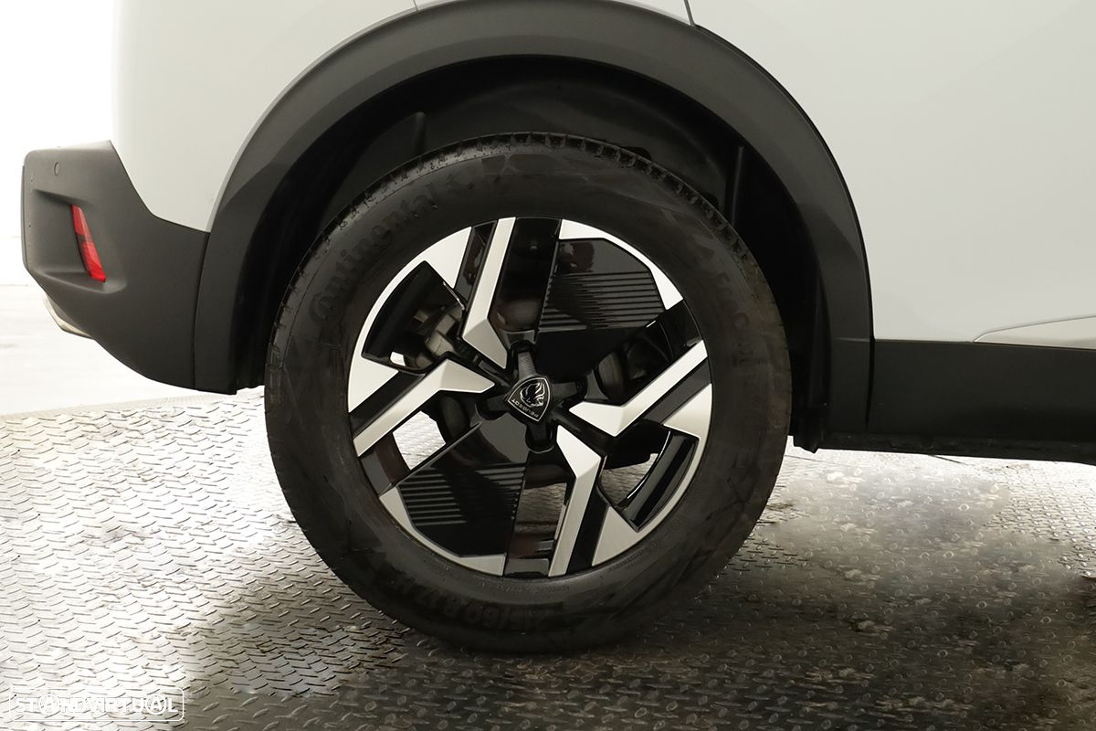 Peugeot 2008 1.2 PureTech Allure EAT8 - 5