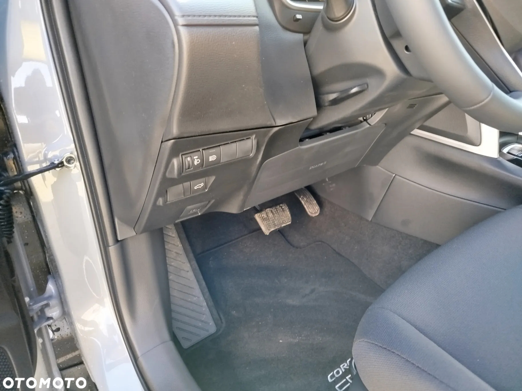 Toyota Corolla Cross 2.0 Hybrid Style - 9