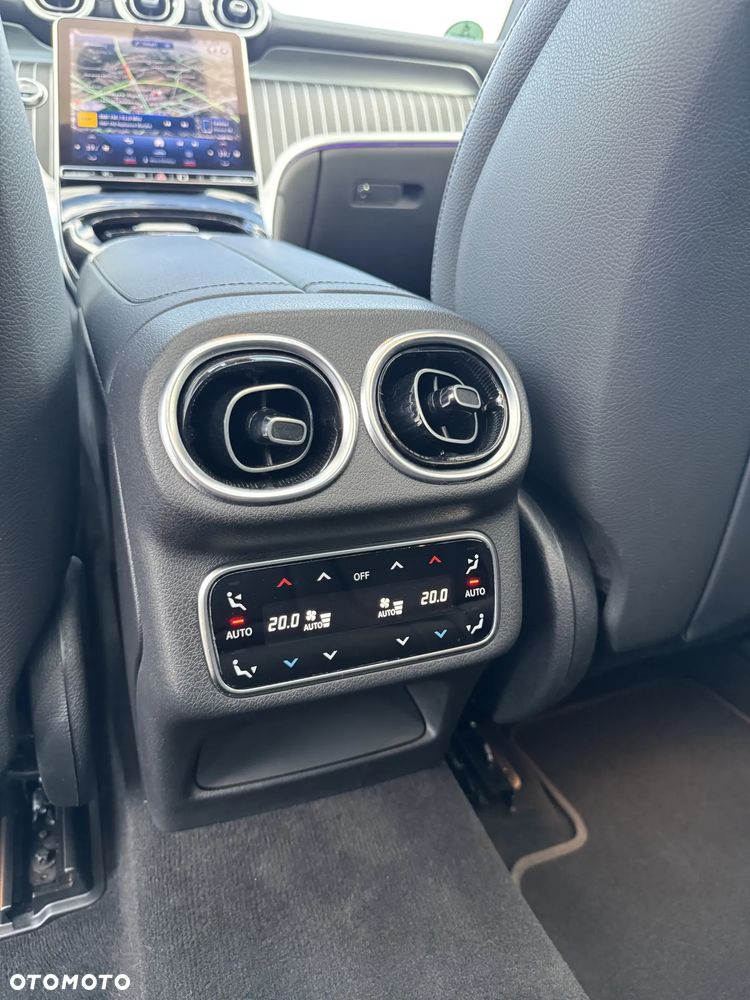 Mercedes-Benz GLC - 22