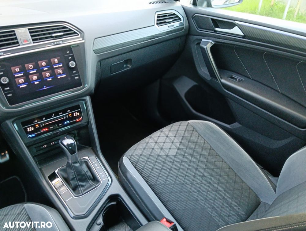 Volkswagen Tiguan 2.0 TDI SCR 4MOTION DSG R-Line - 26