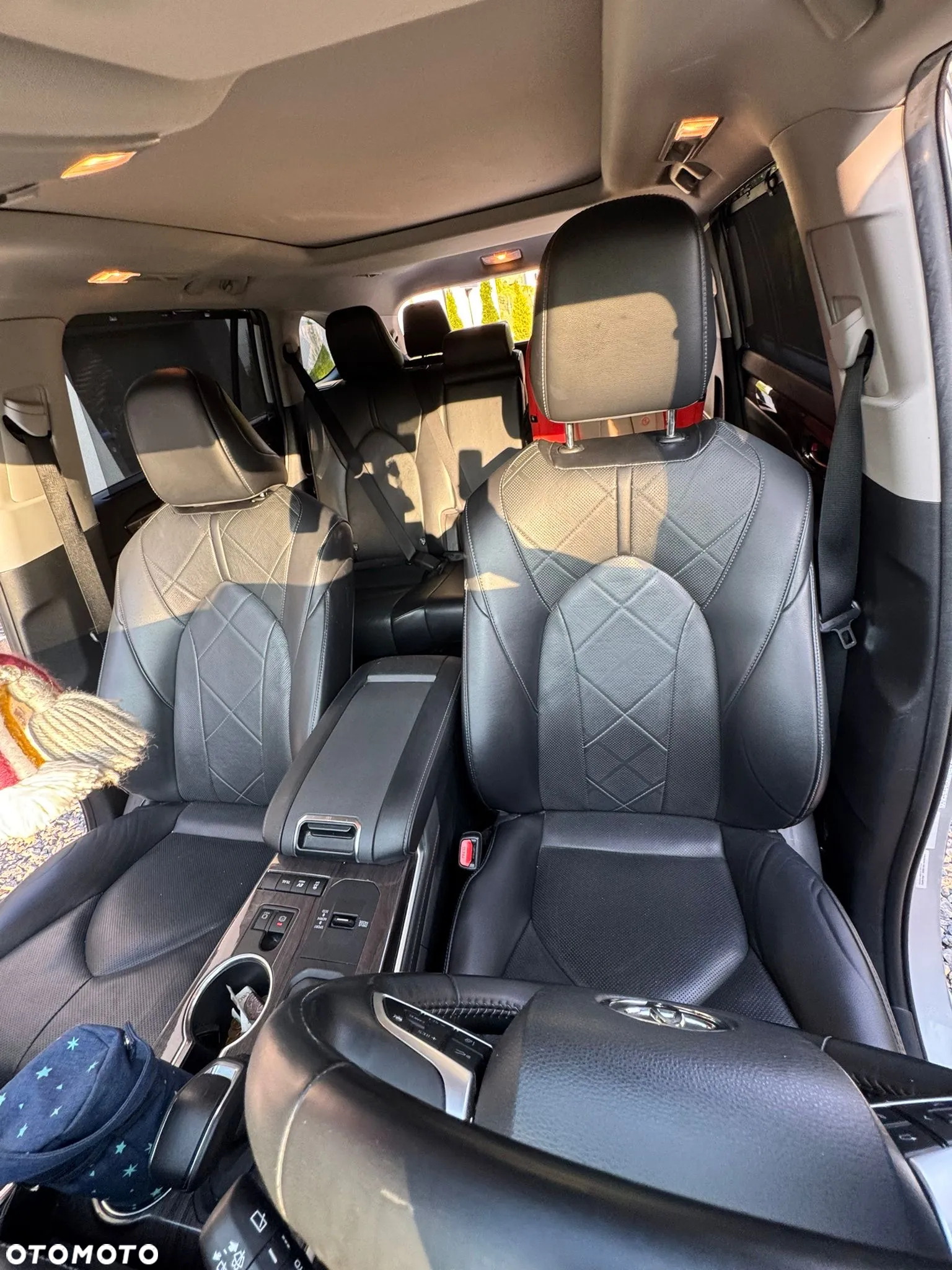 Toyota Highlander 2.5 Hybrid Executive - 17