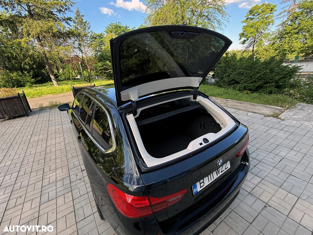 BMW Seria 5 520i Aut. Luxury Line - 25