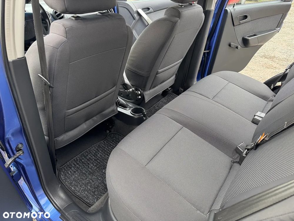 Chevrolet Aveo - 19