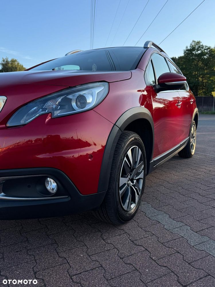 Peugeot 2008 1.2 Pure Tech Allure S&S EAT6 - 4