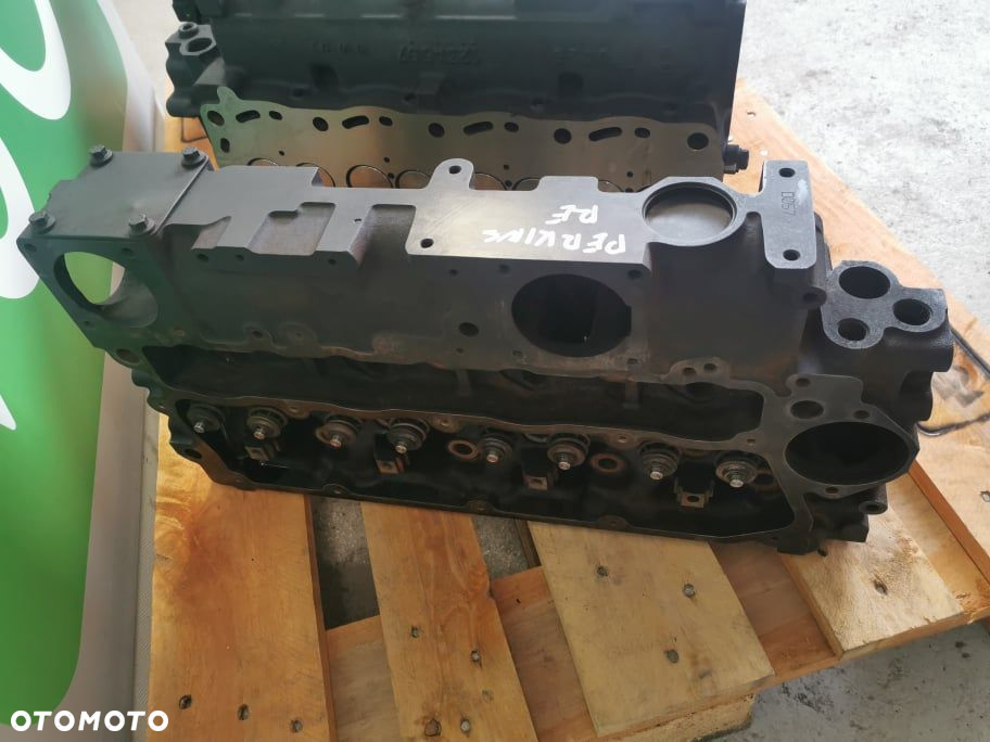 Głowica silnika Perkins RJ {Manitou MLT ...} - 12