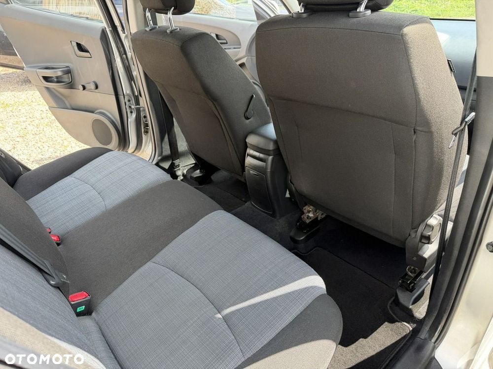 Kia Ceed 1.4 CVVT Dream-Team Edition - 30