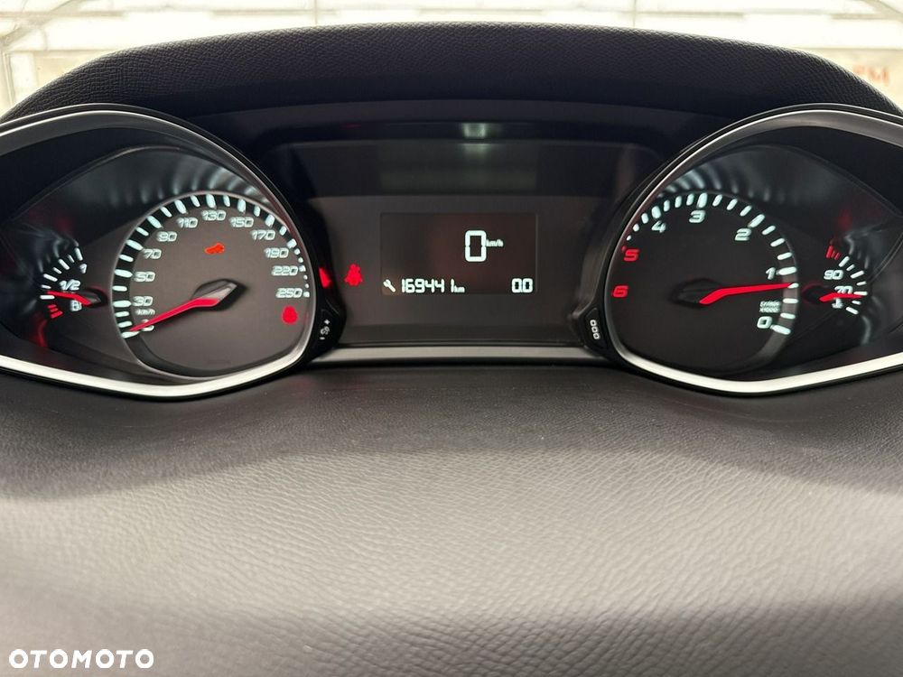 Peugeot 308 - 16