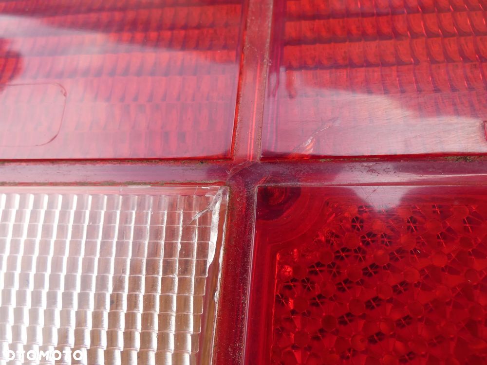 BMW E24 LAMPA PRAWY TYŁ KOMPLETNA - 4