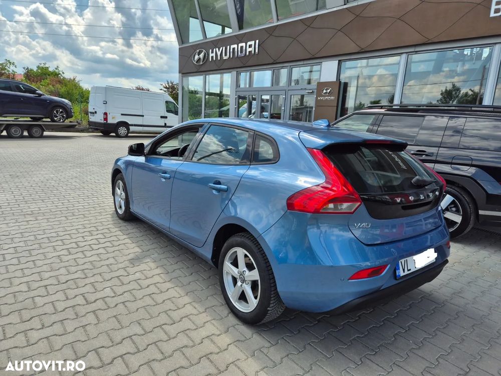 Volvo V40 D2 Basic - 4