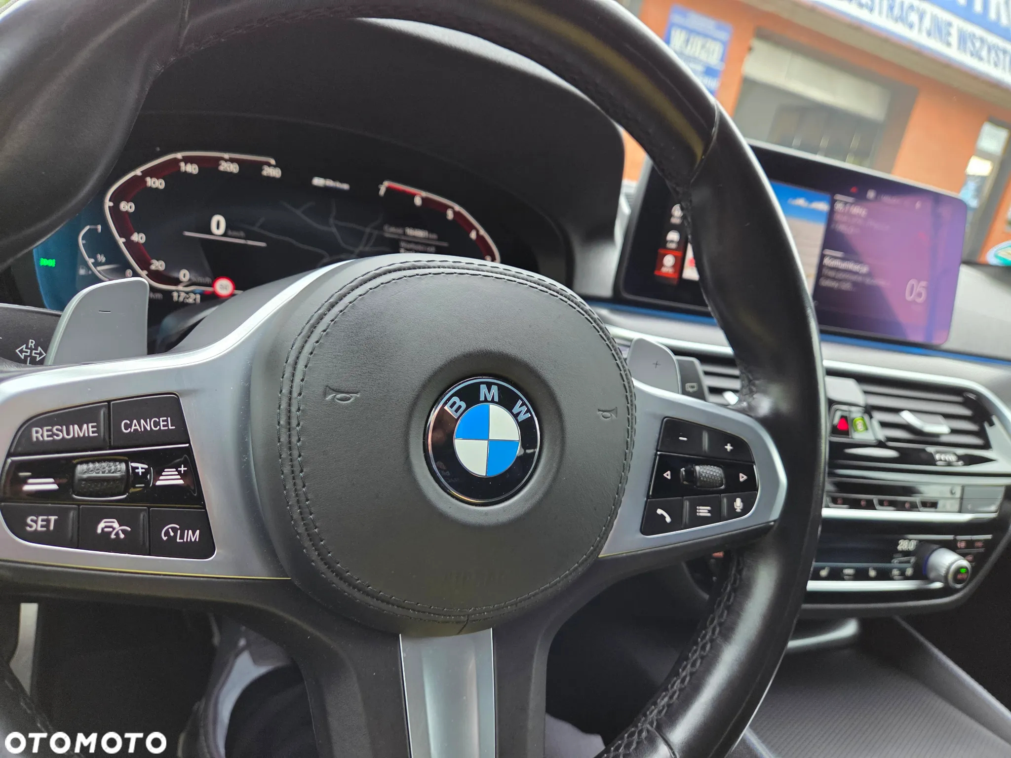 BMW Seria 5 530e M Sport sport - 19