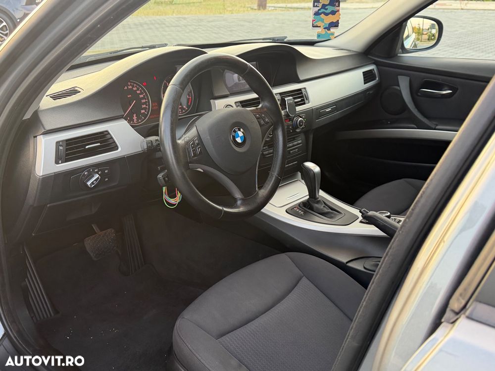 BMW Seria 3 320d DPF Aut. - 5