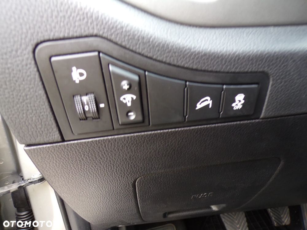 Kia Sportage - 11