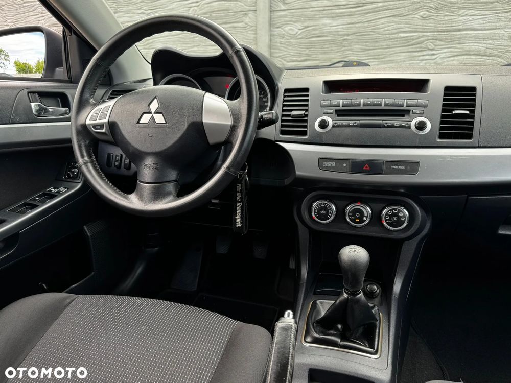 Mitsubishi Lancer 1.6 ClearTec Invite - 23