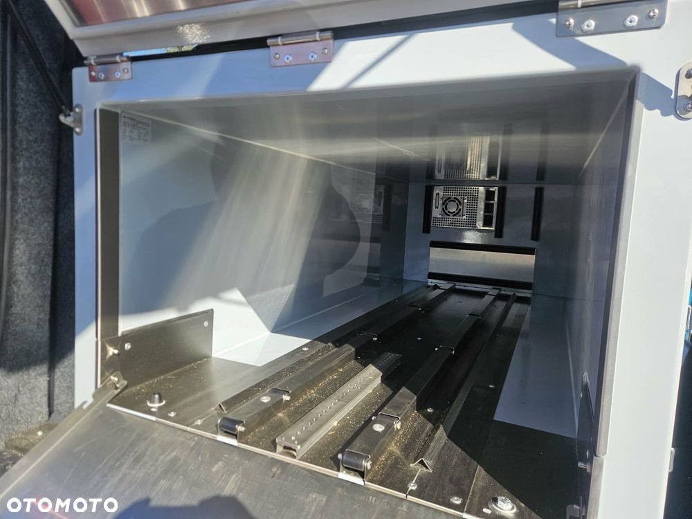 Renault Trafic 2.0 dCi Escapade EDC - 9