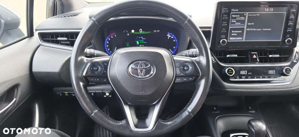 Toyota Corolla 1.8 Hybrid Comfort - 17