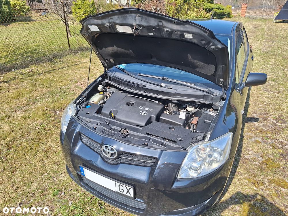 Toyota Auris 2.0 D-4D Sol - 11