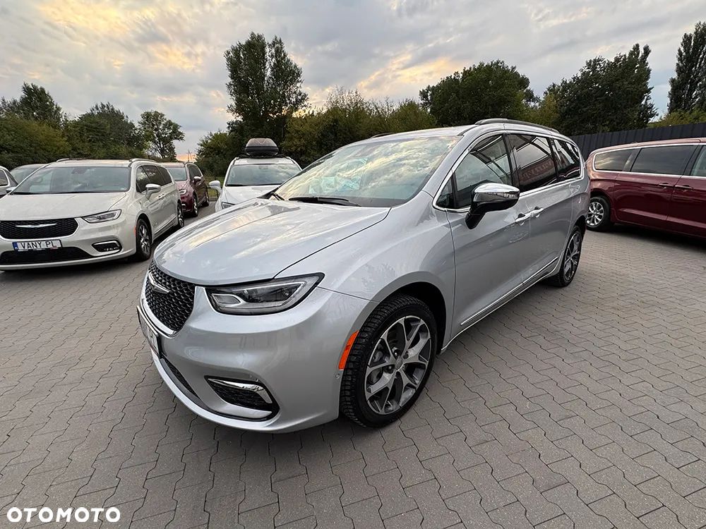 Chrysler Pacifica - 6