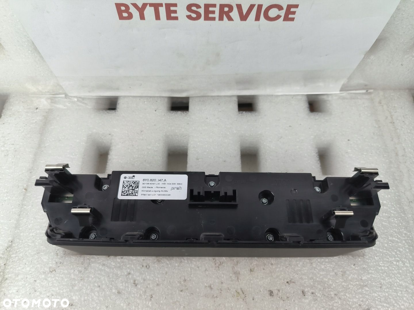 AUDI A3 8Y PANEL KLIMATYZACJI 8Y0820047A - 4
