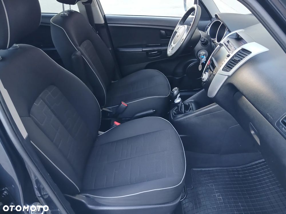Kia Venga 1.4 CVVT Attract - 18