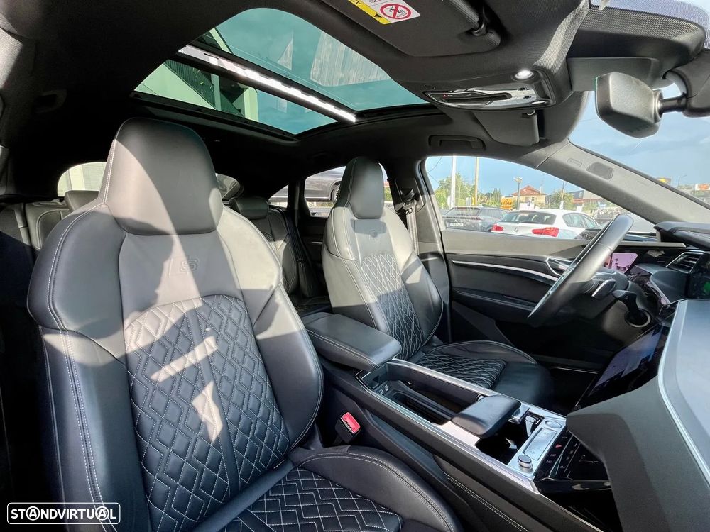 Audi e-tron 55 quattro S line - 15