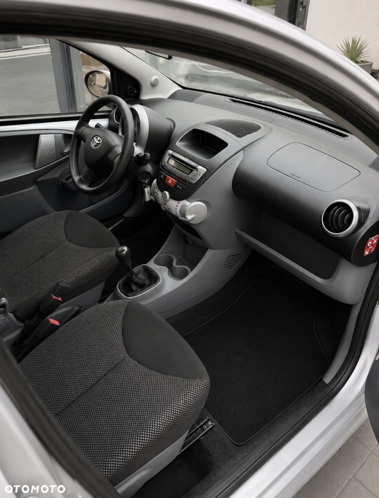 Toyota Aygo 1.0 VVT-i Sprint EU6 - 9