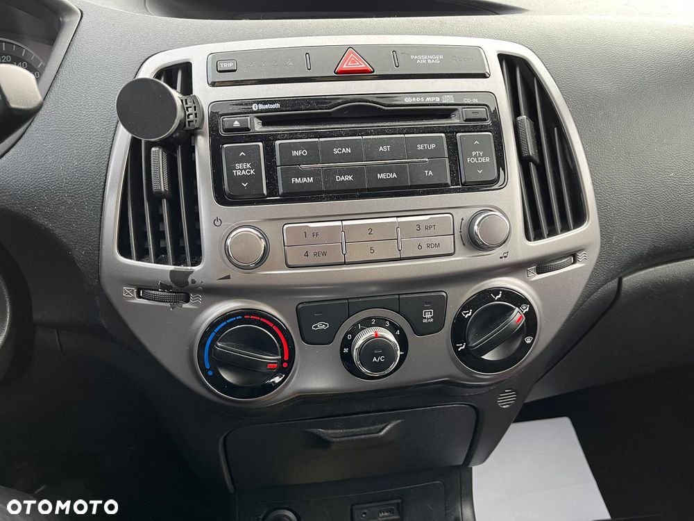 Hyundai i20 - 8