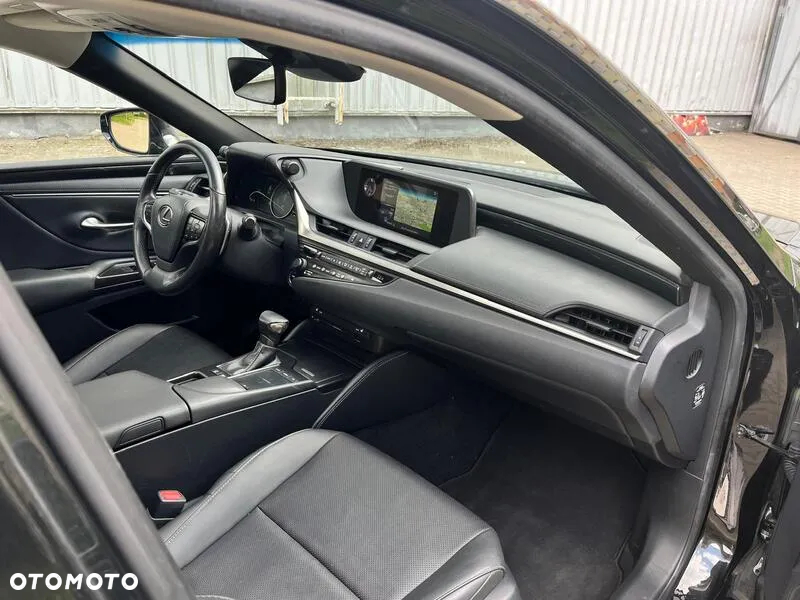 Lexus ES - 19