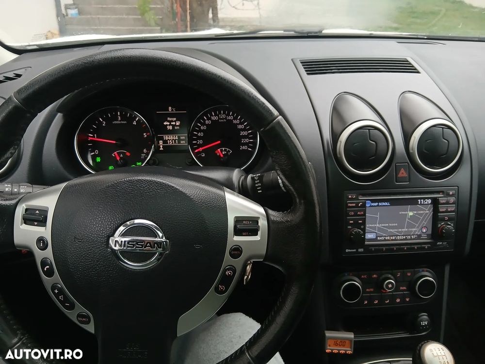 Nissan Qashqai 1.6 dCi DPF 4x4 Start/Stop acenta - 7