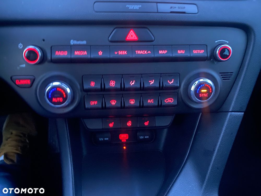 Kia Sportage 1.6 T-GDI AWD DCT PLATINUM - 25