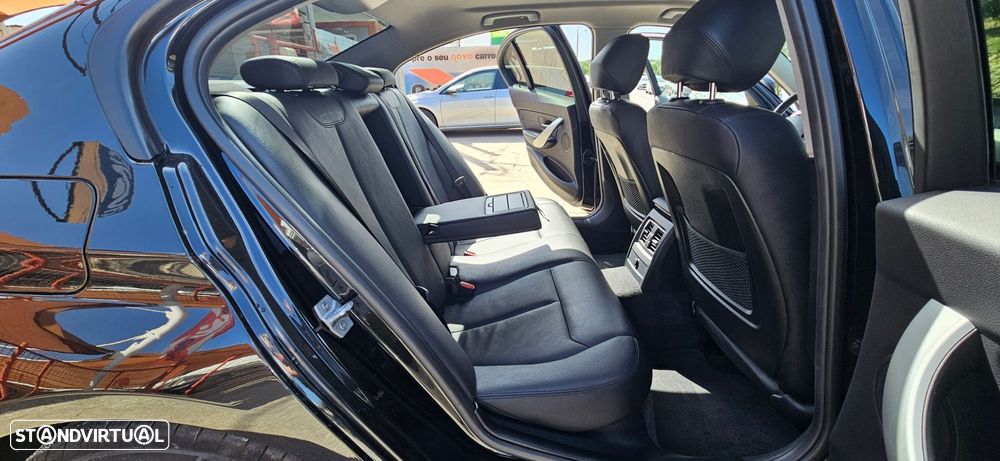 BMW 320 d Line Sport Auto - 22