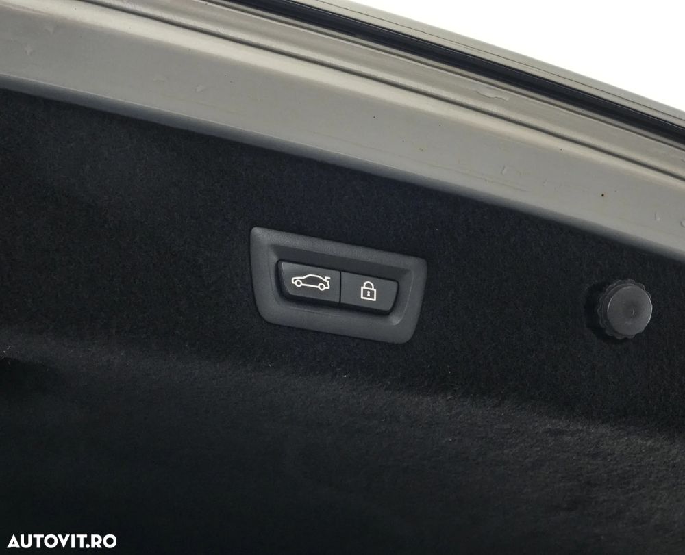 BMW Seria 7 730d xDrive - 29