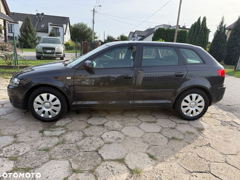 Audi A3 Sportback 1.6 FSI Ambition - 7