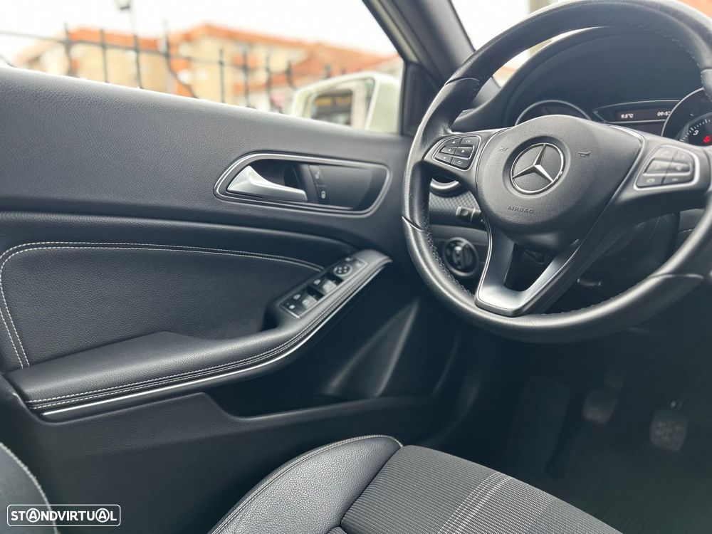 Mercedes-Benz A 180 d Urban - 15