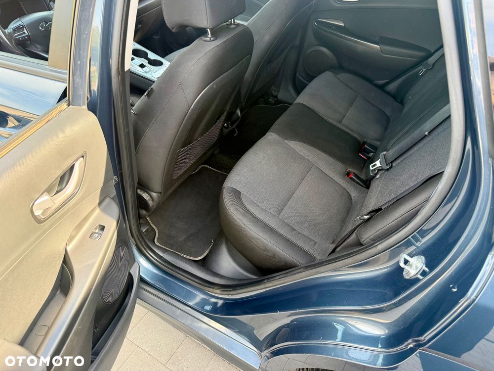 Hyundai Kona Premium - 13