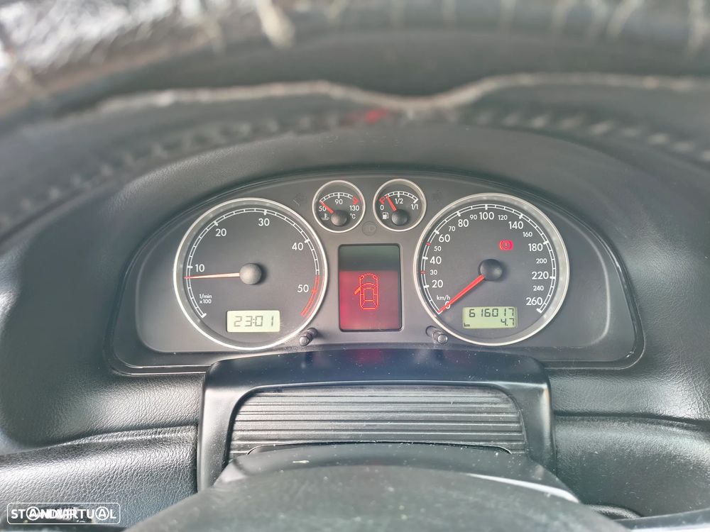 VW Passat Variant 1.9 TDi - 8