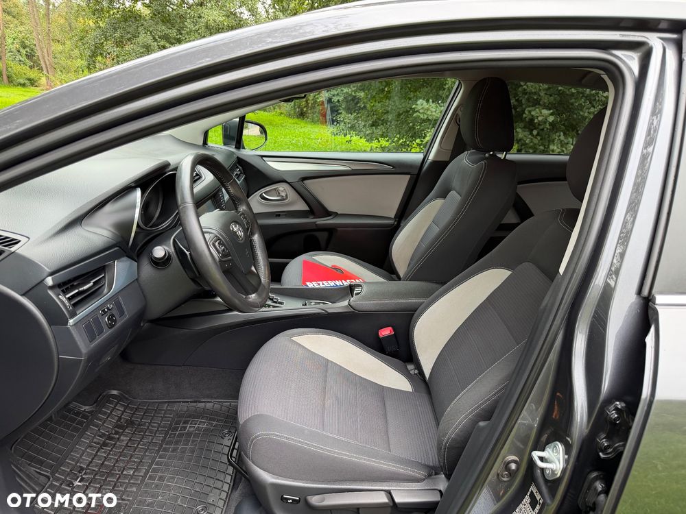 Toyota Avensis Touring Sports 1.8 Multidrive S Edition S+ - 13