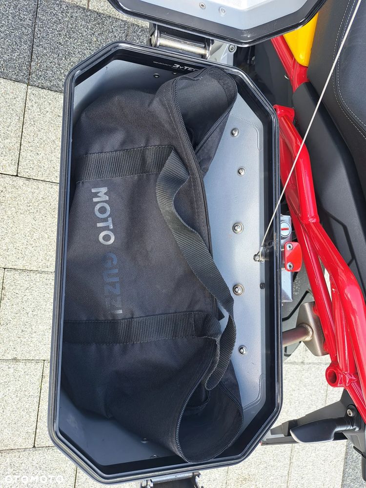 Moto Guzzi V85 - 15