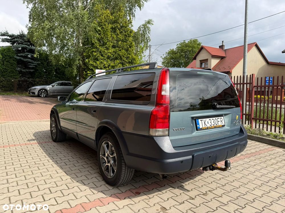 Volvo XC 70 - 4
