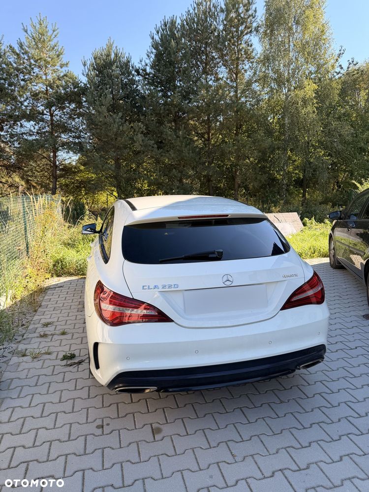 Mercedes-Benz CLA 220 4-Matic AMG Line - 8
