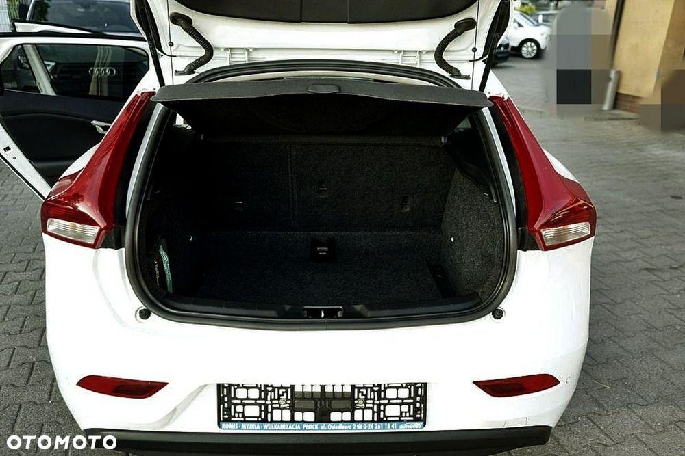 Volvo V40 D2 - 20